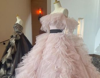 アールベルアンジェ釧路 ドレス・衣装の写真2