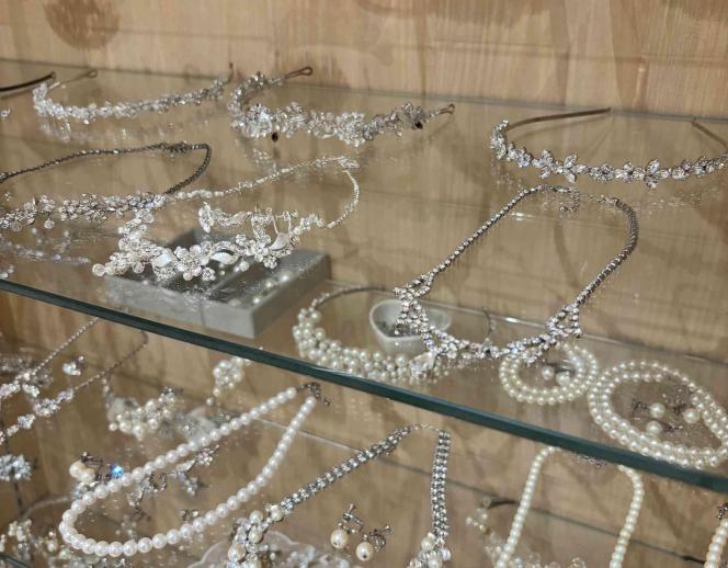 アールベルアンジェ釧路 ドレス・衣装