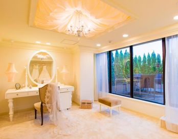 宮の森フランセス教会 ドレス・衣装の写真3