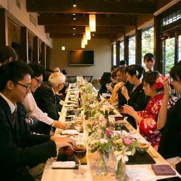 エルムガーデン 少人数会食では距離が近く会話が弾む