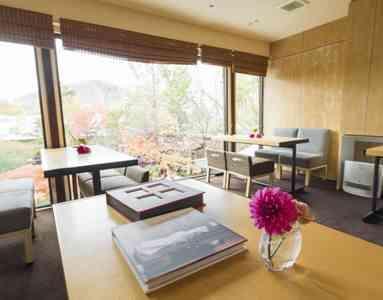 エルムガーデン ロビー・控室