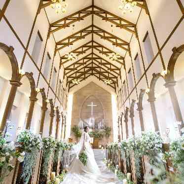 アールベルアンジェ札幌 圧巻の天井高が記憶に残る一日を演出