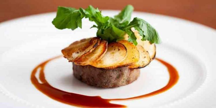 アールベルアンジェ札幌 料理