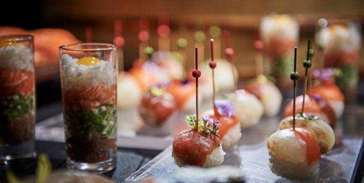 グローヴ・ウィズ・アクアスタイル 料理