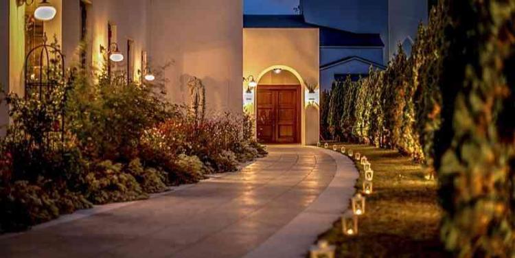 ローズガーデンクライスト教会 外観