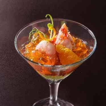 甲殻類のクリュスタッセジュレ アボカドと柑橘のドレッセ