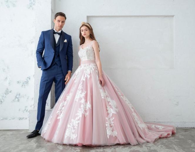 イルムの丘 セント・マーガレット教会 ドレス・衣装