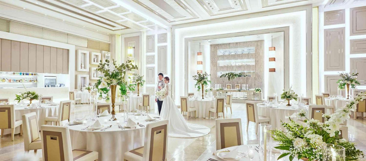ノートルダム八戸/FIVESTAR WEDDING 披露宴会場