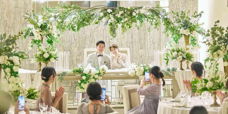 ノートルダム八戸/FIVESTAR WEDDING 披露宴会場