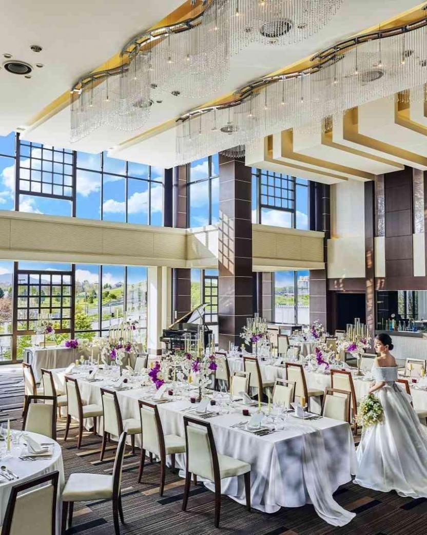 ノートルダム盛岡/FIVESTAR WEDDING 披露宴会場