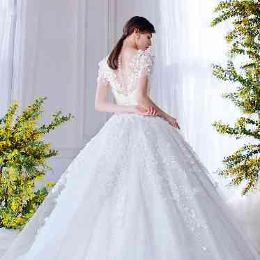 ベルヴィ盛岡・ロヴィナテラス ウェディングドレス