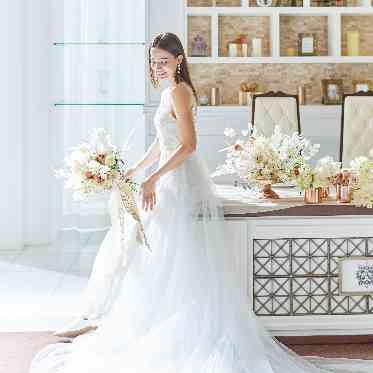 ラグナヴェール仙台/エスクリウェディング 自然光が差し込む美空間だから、ドレスのレースやチュールの透け感まで美しく魅せる