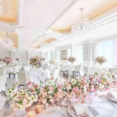 ラグナヴェール仙台/エスクリウェディング 季節にあわせた花々で様々なコーディネートやアレンジが楽しめる