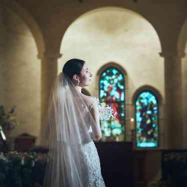 ホテルモントレ仙台 神聖な空間は花嫁をより美しく際立たせる