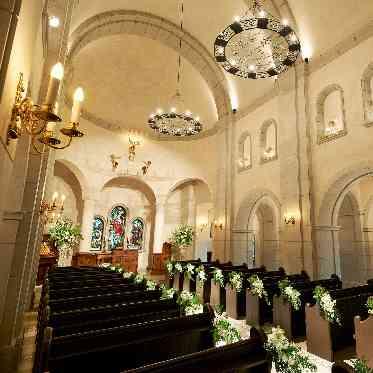 ホテルモントレ仙台 天井高10mの壮大なスケールのチャペル