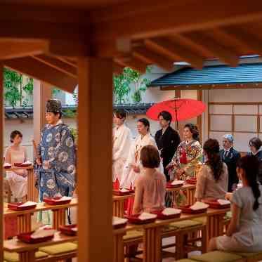 ホテルモントレ仙台 室内にありながら自然光が降り注ぐ神聖な空間