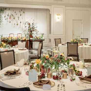 ホテルモントレ仙台 クラシカルな印象のコーディネートも似合う