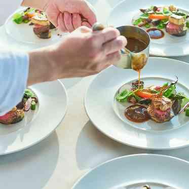 ホテルモントレ仙台 料理長とオリジナルメニューのご相談も可能。唯一無二のお料理をご提案いたします