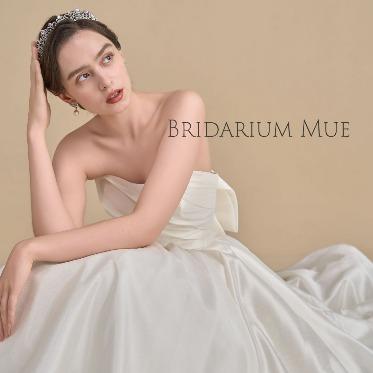 ホテルモントレ仙台 軽やかなシャンタンをたっぷり使用したプリンセスラインのドレス