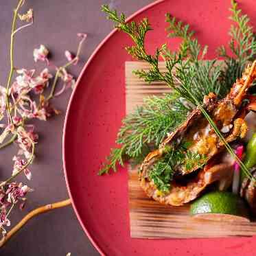 ノートルダム秋田/FIVESTAR WEDDING まるで”美術品”のように美しい料理の数々。