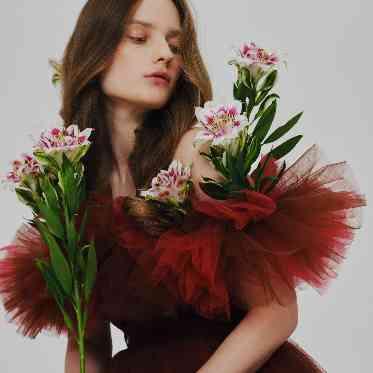 ノートルダム秋田/FIVESTAR WEDDING ディティールにまでこだわったドレスの数々に心躍らせて。