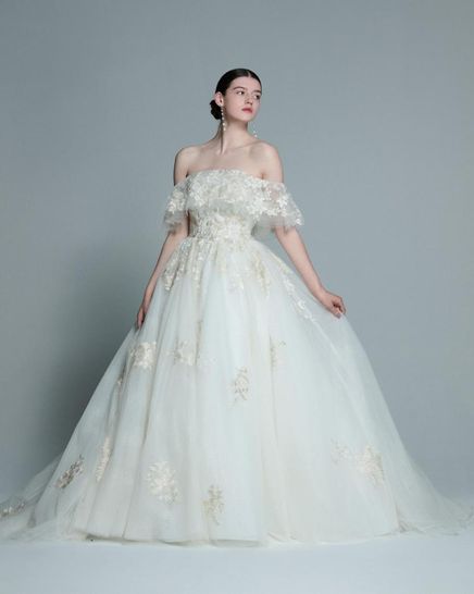 ノートルダム秋田 ドレス・衣装の写真1