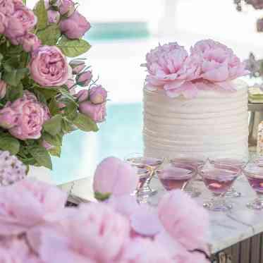 アーククラブ迎賓館(郡山)/テイクアンドギヴ・ニーズウェディング デザートブッフェやケーキ入刀の場所としてもおすすめ