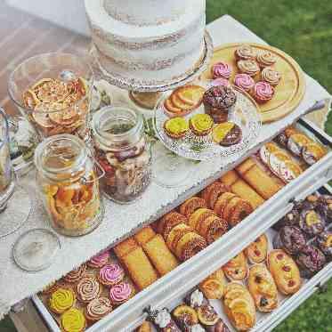 St.ヴェルジェ教会&ゲストハウス21/SKYPALACE ASSOCIATES デザートビュッフェ