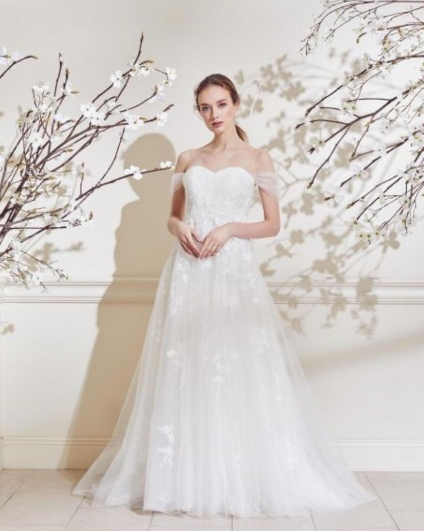 St.ヴェルジェ教会＆ゲストハウス21/SKYPALACE ASSOCIATES ドレス・衣装