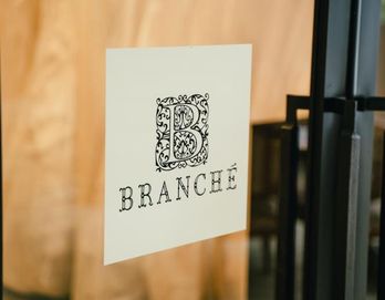 ウェディングレストラン アレーズ ドレス・衣装の写真3