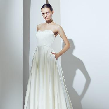 ザ グランダブリュー 水戸(THE GRANDW MITO) ウエディングドレス