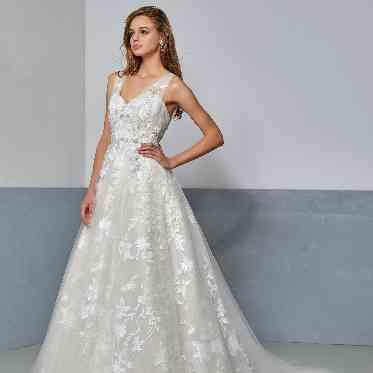 ザ グランダブリュー 水戸(THE GRANDW MITO) ウエディングドレス