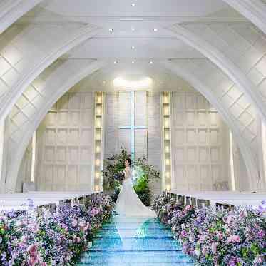 LIARE（リアーレ） 【ダイヤモンドチャペル】洗練された特別な雰囲気を作り出す本物のダイヤモンドを使用