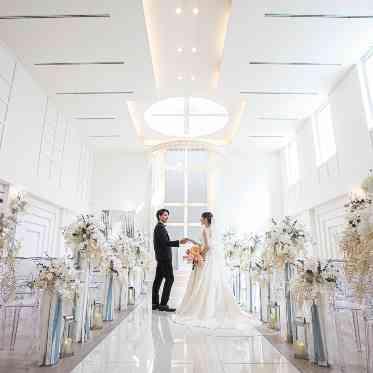 アールベルアンジェ富山 自然光の差し込む白亜のチャペル『プリエールド・ランジュ』