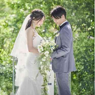 ララシャンス 太陽の丘 緑に包まれた開放感あるチャペル