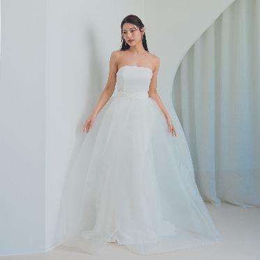 ララシャンス 太陽の丘 ウェディングドレス