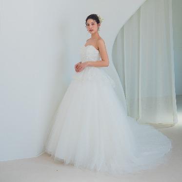 ララシャンス 太陽の丘 ウェディングドレス