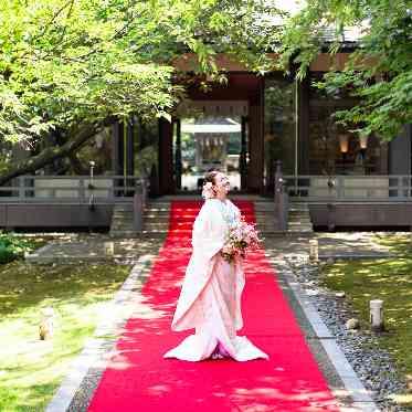 金沢国際ホテル 和装姿に映える