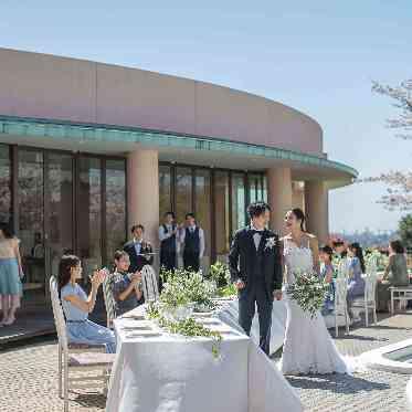 金沢国際ホテル プールサイドでカジュアルに