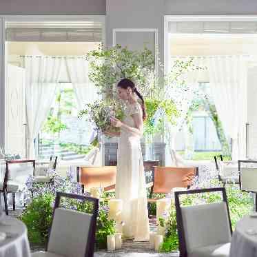 旧軽井沢KIKYOキュリオ・コレクションbyヒルトン 明るく開放感のある空間