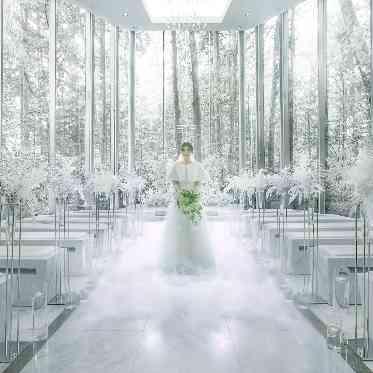 ANELLI軽井沢(アネーリ軽井沢) 雪の降る音さえ聞こえてきそうな静寂のチャペル