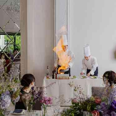 ANELLI軽井沢(アネーリ軽井沢) 五感で料理を楽しめるシェフのフランベ演出