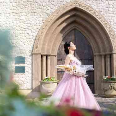 ラシュレ ディアコート カラードレスも映える