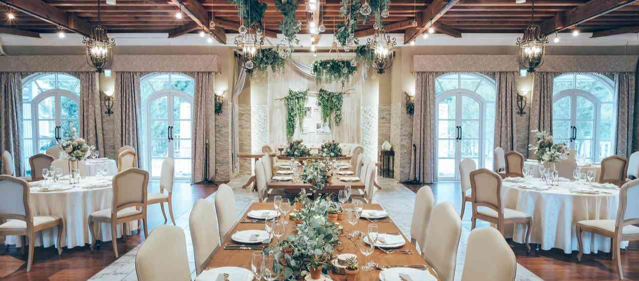 プリムローズガーデン 森と水の教会 披露宴会場