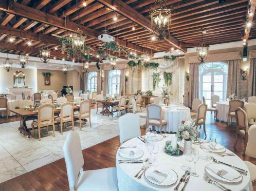 プリムローズガーデン 森と水の教会 披露宴会場