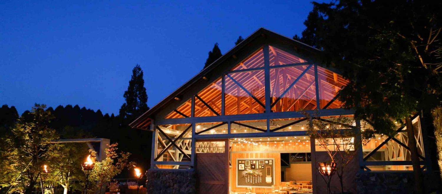 プリムローズガーデン 森と水の教会 披露宴会場