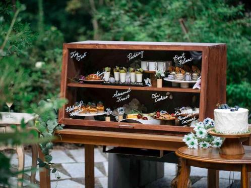 プリムローズガーデン 森と水の教会 披露宴会場