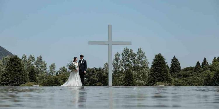 プリムローズガーデン 森と水の教会 外観