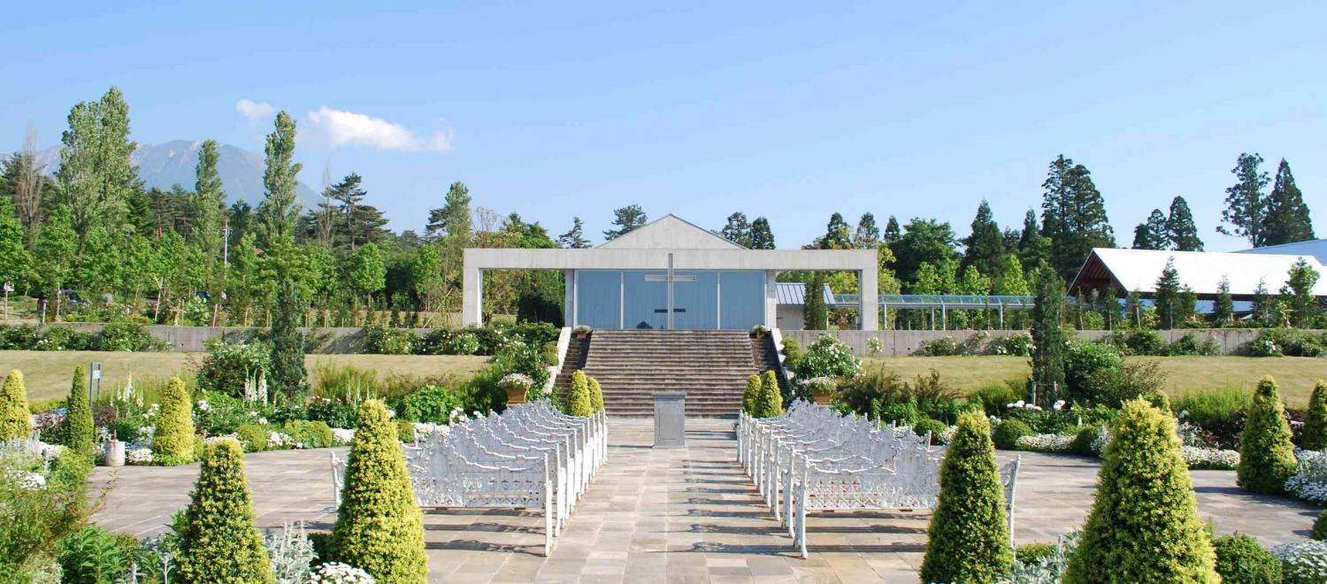 プリムローズガーデン 森と水の教会 ガーデン