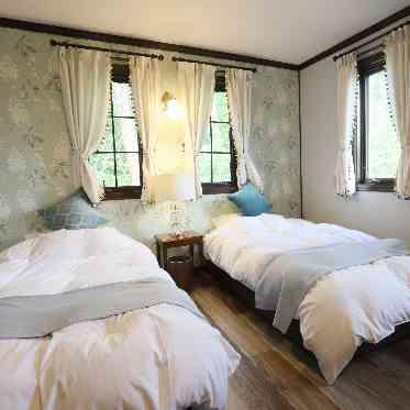 プリムローズガーデン 森と水の教会 2ベッドルーム